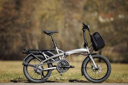 Die besten Klappräder mit Motor im Test 2025!
