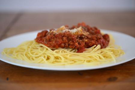Dafür entscheiden sich viele Kantinenbesucher: Spaghetti Bolognese.