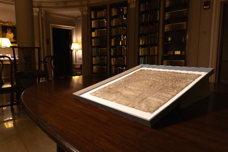 Die von Trump bedrängte Uni Harvard hat nun ein Original der Magna Carta, die besagt, dass kein König über dem Recht steht. Die von Trump bedrängte Uni Harvard hat nun ein Original der Magna Carta, die besagt, dass kein König über dem Recht steht.