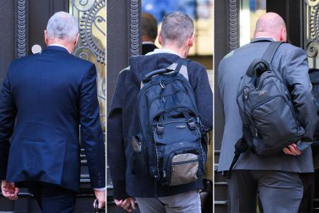 KOMBO - Drei der vier Angeklagten im Prozess auf ihrem Weg zum letzten Wort im Prozess um den VW-Abgasskandal. 