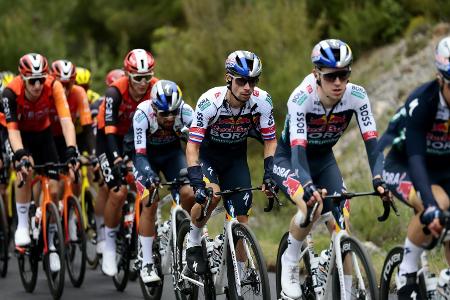 Roglic zurück im Rosa Trikot - Ayuso gewinnt erste Bergankunft Roglic zurück im Rosa Trikot - Ayuso gewinnt erste Bergankunft