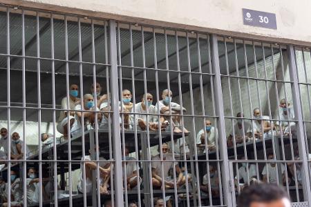 Trumps Regierung hat zahlreiche mutmaßliche Gangmitglieder nach El Salvador abgeschoben. (Archivbild)