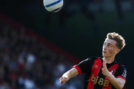 Top-Talent Huijsen unterschreibt bis 2030 bei Real Madrid Top-Talent Huijsen unterschreibt bis 2030 bei Real Madrid