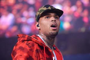 Nach Festnahme von Chris Brown: Zweiter Mann angeklagt