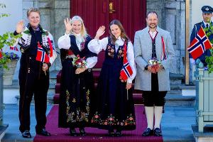 Norwegische Königsfamilie zeigt Einigkeit am Nationalfeiertag