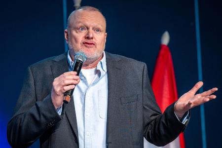 Er muss das Ergebnis nun erklären: Stefan Raab hatte einen Spitzenplatz als Ziel ausgegeben.