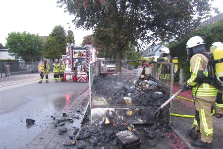 Autoanhänger in Brand Autoanhänger in Brand