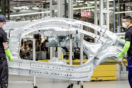 Mercedes Werk Kecskemét Ungarn Produktion