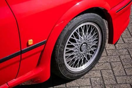 Ford Sierra RS Cosworth Ferrari-Rot Auktion Versteigerung
