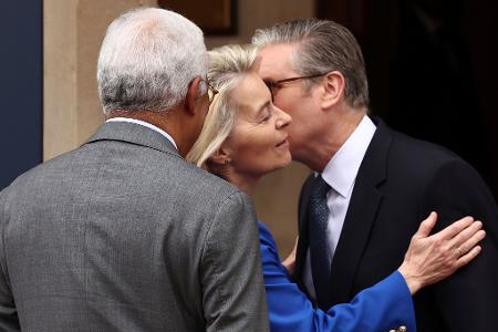 Fünf Jahre nach dem Brexit kommen sich die EU und Großbritannien wieder näher. Fünf Jahre nach dem Brexit kommen sich die EU und Großbritannien wieder näher.