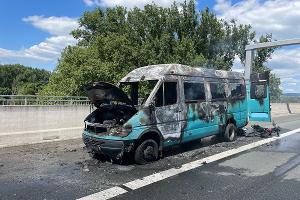 Vollbrand eines Sprinters auf der BAB643