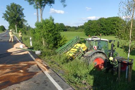 verunfallter Traktor verunfallter Traktor