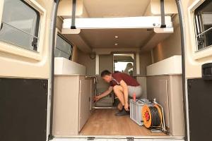 4 Vans für alle Fälle - Arbeiten, Wohnen, Schlafen