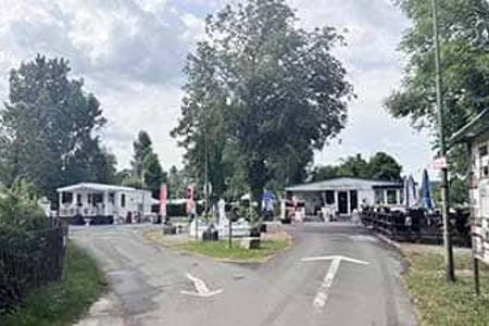 Campingplatz Schiefer Turm