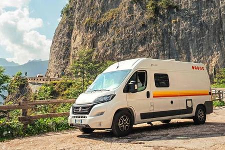 Campingbus, Mietwagen, Mietcamper, Berge, Serpentinen
