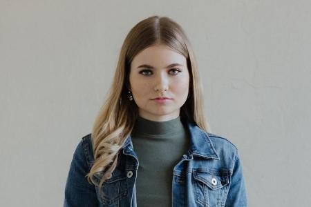 Jetzt als Hauptdarstellerin: Charlott Reschke kehrt zu Jetzt als Hauptdarstellerin: Charlott Reschke kehrt zu