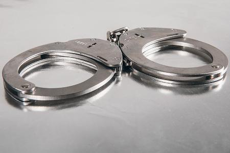 Bundespolizei führt mehrere Festnahmen und Vermögenabschöpfung im Rahmen der wieder eingeführten Grenzkontrollen durch Bundespolizei führt mehrere Festnahmen und Vermögenabschöpfung im Rahmen der wieder eingeführten Grenzkontrollen durch
