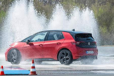 VW ID.3 GTX im Fahrsicherheitstraining
