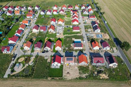 Begehrte Einfamilienhäuser: Der Immobilienmarkt kommt wieder in Fahrt (Archivbild)