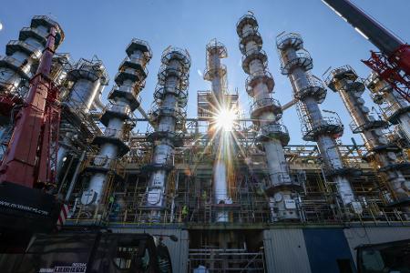Die Chemieindustrie ist forschungsstark - muss sich aber ausländischer Konkurrenz erwehren (Archivbild)