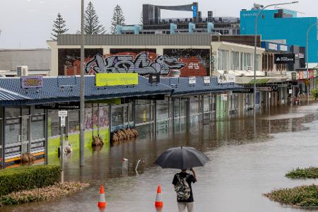 Meteorologen sagten weitere Regenfälle voraus.