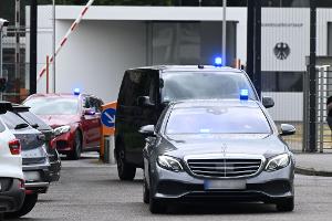 Junge Rechtsterroristen? Alle Festgenommenen in U-Haft