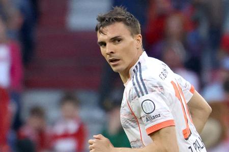 Abgang möglich: Joao Palhinha - Joao Palhinha wechselte erst im vergangenen Sommer mit großen Vorschusslorbeeren zum FC Bayern. Der portugiesische Mittelfeld-Abräumer konnte sich in der Folge aber keinen Stammplatz erarbeiten. Ist der deutsche Rekordmeister bei einem passenden Angebot gesprächsbereit?