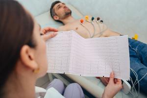Alarmierende Zahlen zu unterschätztem Herzinfarkt-Risiko - RKI empfiehlt Selbsttest