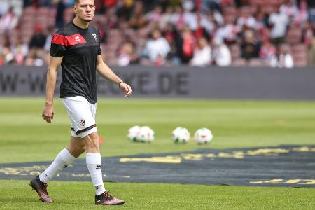 Kiel verpflichtet Verteidiger Cvjetinovic Kiel verpflichtet Verteidiger Cvjetinovic