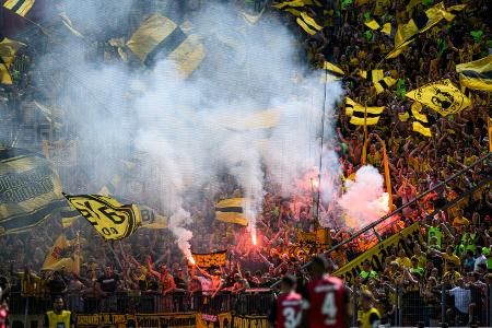 DFB belegt Borussia Dortmund mit Geldstrafe von 193.900 Euro DFB belegt Borussia Dortmund mit Geldstrafe von 193.900 Euro