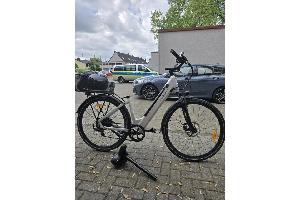 250523-2-LEV Ziviler Fahnder beobachtet Fahrraddiebstahl- Festnahme - Polizei sucht Eigentümer des E-Bikes