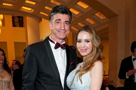 Ex-Pornostar Annina Semmelhaack heiratet FDP-Politiker Ex-Pornostar Annina Semmelhaack heiratet FDP-Politiker
