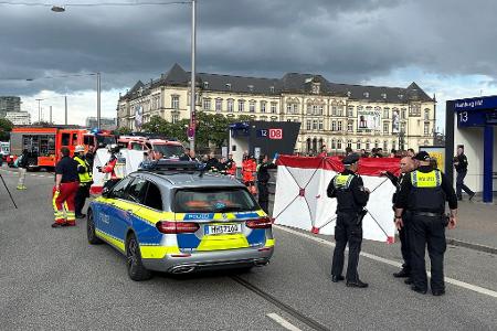 Bei dem Messerangriff auf dem Hamburger Hauptbahnhof sind mehrere Menschen schwer verletzt worden.