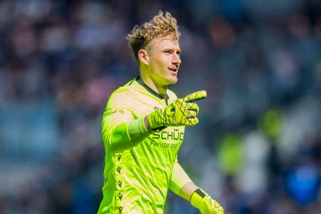 Arminia Bielefeld | TOR: Jonas Kersken - Note: 3,0 - Erlebte einen bitteren Final-Abend, weil er bei den Gegentoren fast nichts machen konnte. Fing immerhin die hohen Bälle und verhinderte später gegen Woltemade und Demirovic eine noch höhere Pleite. War außerdem immer bemüht, das Spiel nach vorne anzutreiben.