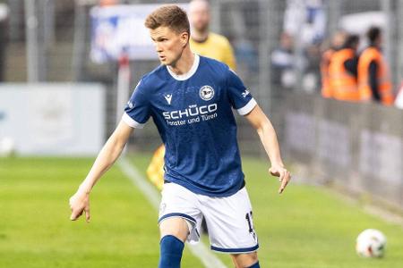 Lukas Kunze (ab 83.) - ohne Bewertung - Hatte in der Nachspielzeit nach Eckball noch eine Top-Chance, fand seinen Meister aber in Nübel. Spielte ansonsten viele Risikobälle, die nicht mehr aufgingen.