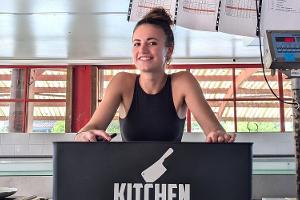 "Kitchen Impossible"-Köchin eckt mit freizügigem Outfit an: "Wusste nicht, dass es verboten ist"