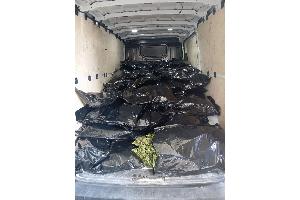 Dülmen, A43, Karthaus/Polizei stoppt Kleintransporter voller Cannabis - Fahrer festgenommen