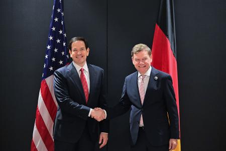 Für den neuen Außenminister Johann Wadephul ist der Besuch in der US-Hauptstadt Washington die bisher wohl kniffligste Antrittsreise. Für den neuen Außenminister Johann Wadephul ist der Besuch in der US-Hauptstadt Washington die bisher wohl kniffligste Antrittsreise.