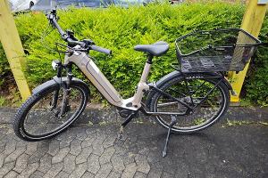 (171/2025) Göttingen: Aufmerksamer Anwohner stört mutmaßliche Fahrraddiebe auf den Zietenterrassen, hochwertiges E-Bike von Tatverdächtigem zurückgelassen, Eigentümer/in gesucht!