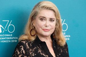 Catherine Deneuve erhält in Taormina Preis für ihr Lebenswerk