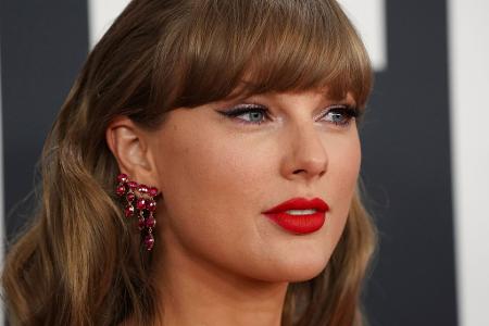 Taylor Swift kauft Rechte an ihren ersten sechs Alben