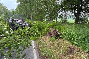Verkehrsunfall mit leicht verletztem Fahrzeugführer