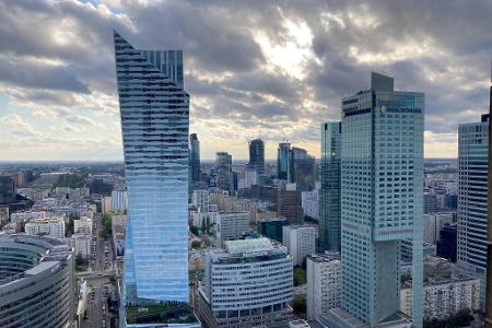 Die Skyline der polnischen Hauptstadt Warschau - Polen hat in den vergangenen 20 Jahren einen enormen wirtschaftlichen Aufschwung verbucht. (Archivbild)