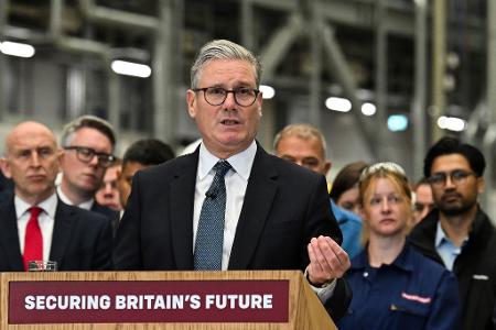 Der britische Premier will sein Land kriegsbereit machen. Der britische Premier will sein Land kriegsbereit machen.
