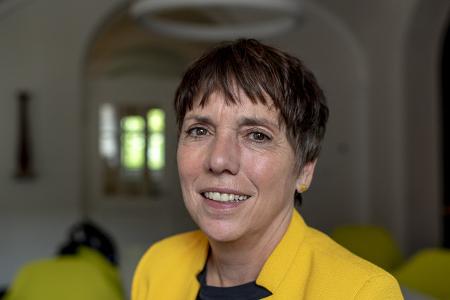 Sogar Diener*innen Gottes sind nicht gegen Fehltritte gefeit. Bischöfin und EKD-Vorsitzende Margot Käßmann überfuhr 2010 mit 1,54 Promille eine rote Ampel. Sie trat als Bischöfin zurück, doch ihr ansc ...