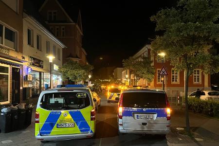 Einsatzfahrzeuge auf der Südstraße Einsatzfahrzeuge auf der Südstraße