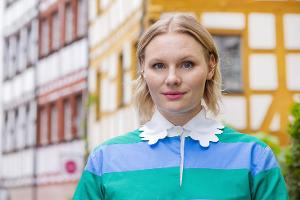 Rosalie Thomass