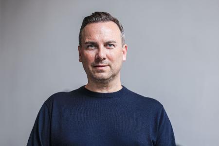 Starkoch Tim Raue (51) hat das Restaurant hoch oben im Berliner Fernsehturm übernommen.