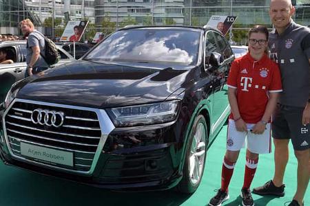 Audi Q7 3.0 TDI - Arjen Robben - FC Bayern München - Dienstwagen 
