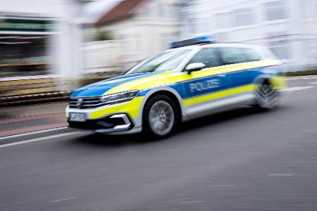 Die Polizei ermittelt europaweit wegen Callcenter-Betrugs. (Symbolfoto) Die Polizei ermittelt europaweit wegen Callcenter-Betrugs. (Symbolfoto)